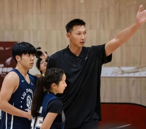 希罗四战全,每场贡献,三分,乐鱼体育,乐鱼体育官网,乐鱼体育官方,乐鱼体育下载