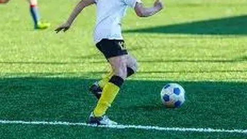 上海女生军训离世真相揭晓：体育全能妈妈不解猝死之谜，大风新闻深度报道并采访母亲，揭秘军训日程与悲剧发生经过