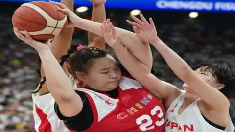 《罗杯战绩波折：11胜10负，揭秘背后的起伏之谜》