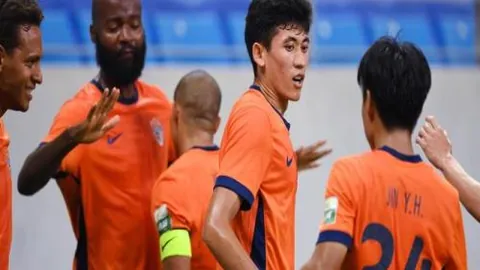 韩镕泽：山东队首战分析，专家点评节奏与适应